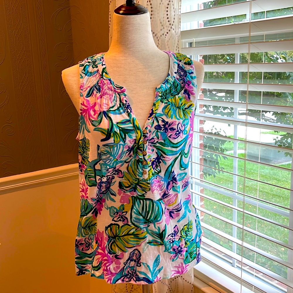 Lilly Pulitzer Sleeveless Top.